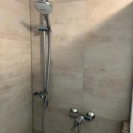 דירה Mit Eigenem Zugang שפרוקהובל