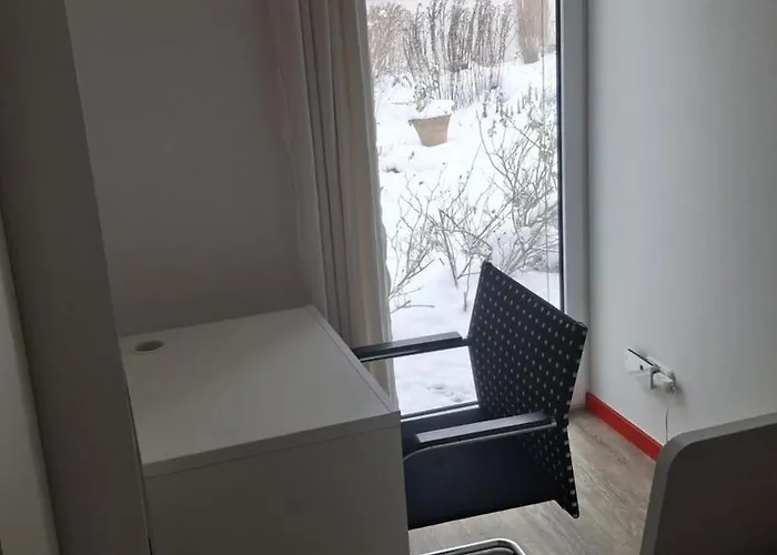 Mit Eigenem Zugang דירה *